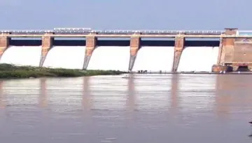 Vaigai Dam near Cumbum, Tamil Nadu